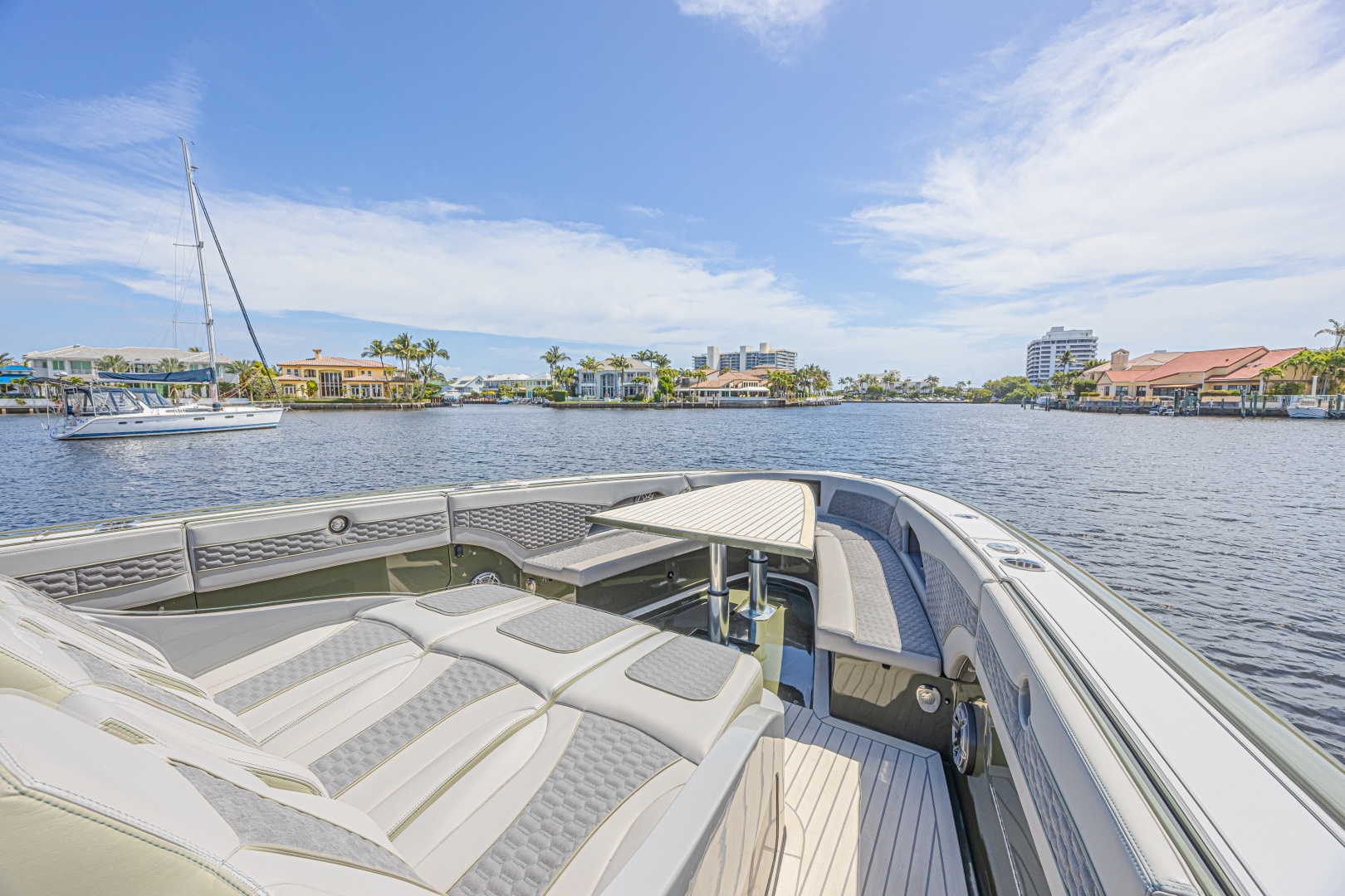 Midnight Express-52 Vitesse 2025 -Deerfield Beach-Florida-United States-6055378 | Thumbnail