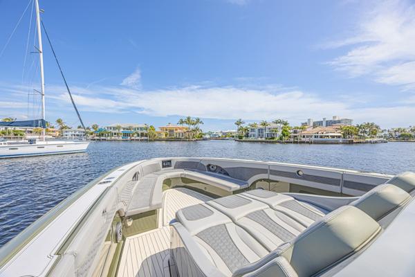 Midnight Express-52 Vitesse 2025 -Deerfield Beach-Florida-United States-6055377