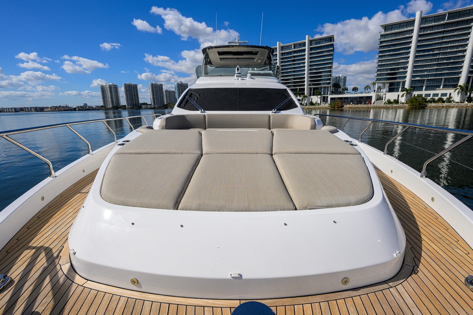 Azimut-Fly 78 2024-DT78 Aventura-Florida-United States-Azimut 78  DT78  Bow Seating-6001825 | Thumbnail