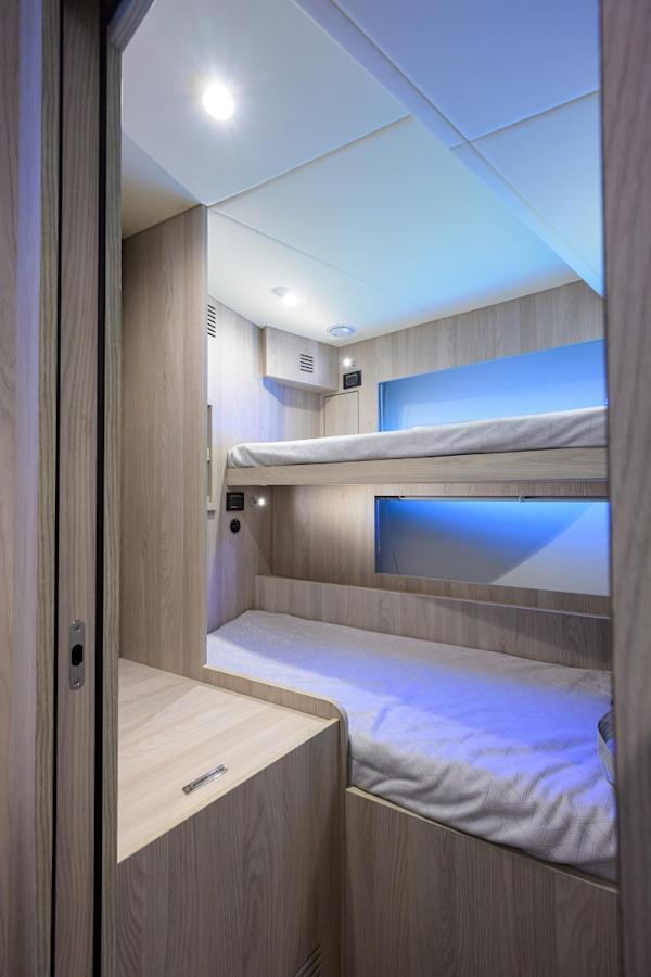 Azimut-Fly 78 2024-DT78 Aventura-Florida-United States-Azimut 78  DT78  Crew Quarters -6001830