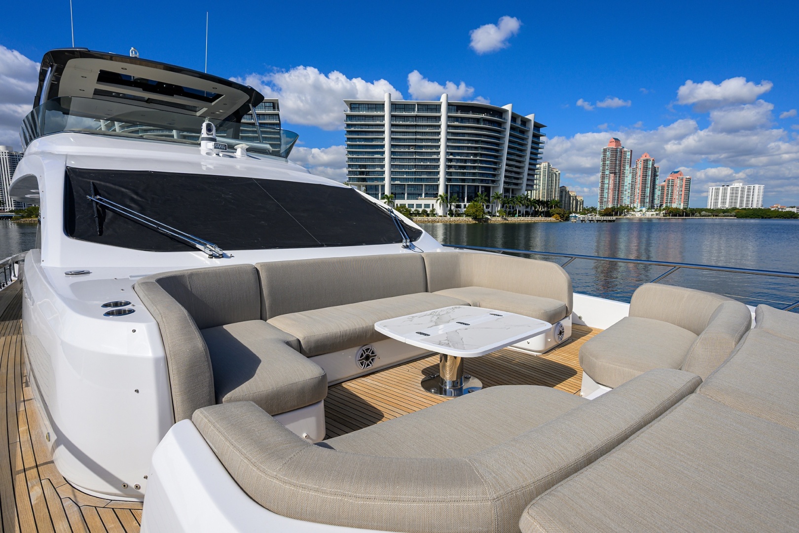 Azimut-Fly 78 2024-DT78 Aventura-Florida-United States-Azimut 78  DT78  Bow Seating-6001820 | Thumbnail