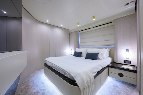 Azimut-Fly 78 2024-DT78 Aventura-Florida-United States-Azimut 78  DT78  Forward Stateroom-6001881