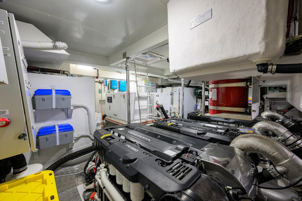Azimut-Fly 78 2024-DT78 Aventura-Florida-United States-Azimut 78  DT78  Engine Room-6001841