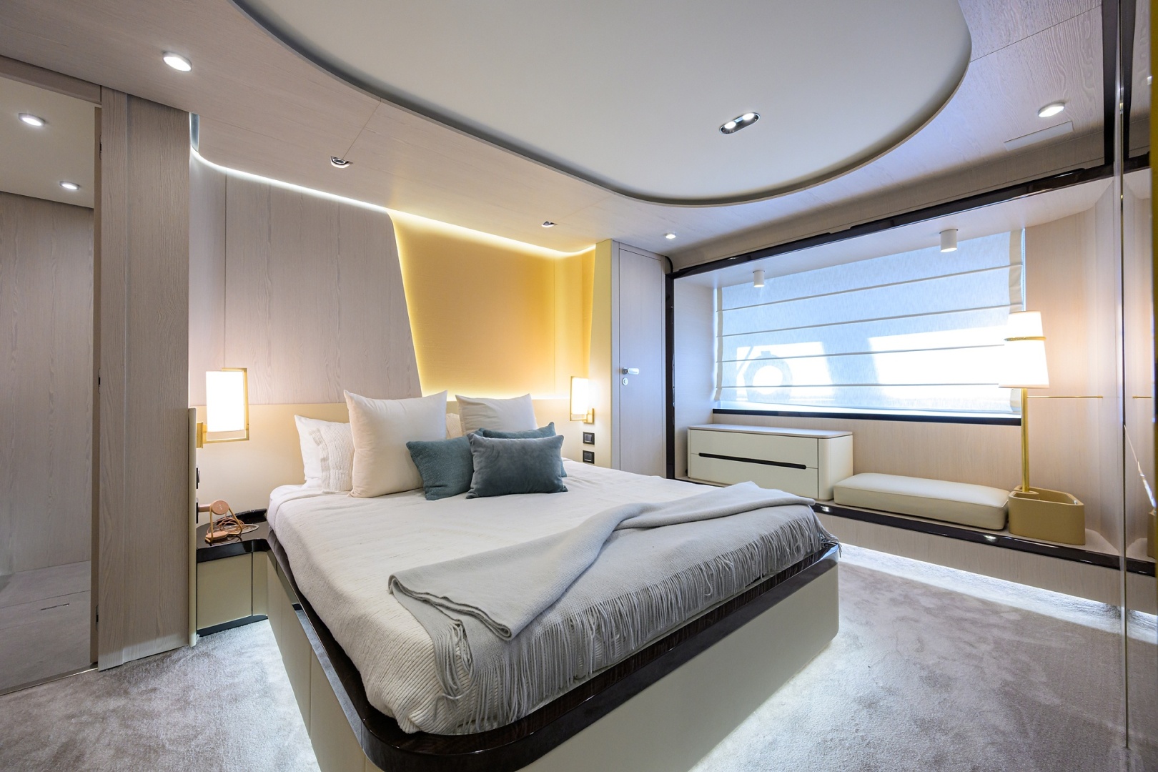 Azimut-Fly 78 2024-DT78 Aventura-Florida-United States-Azimut 78  DT78  Master Stateroom-6001897 | Thumbnail