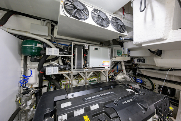 Azimut-Fly 78 2024-DT78 Aventura-Florida-United States-Azimut 78  DT78  Engine Room-6001849