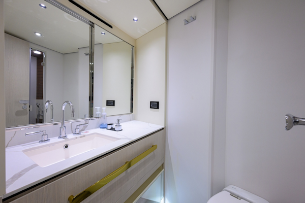Azimut-Fly 78 2024-DT78 Aventura-Florida-United States-Azimut 78  DT78  Guest Head-6001886