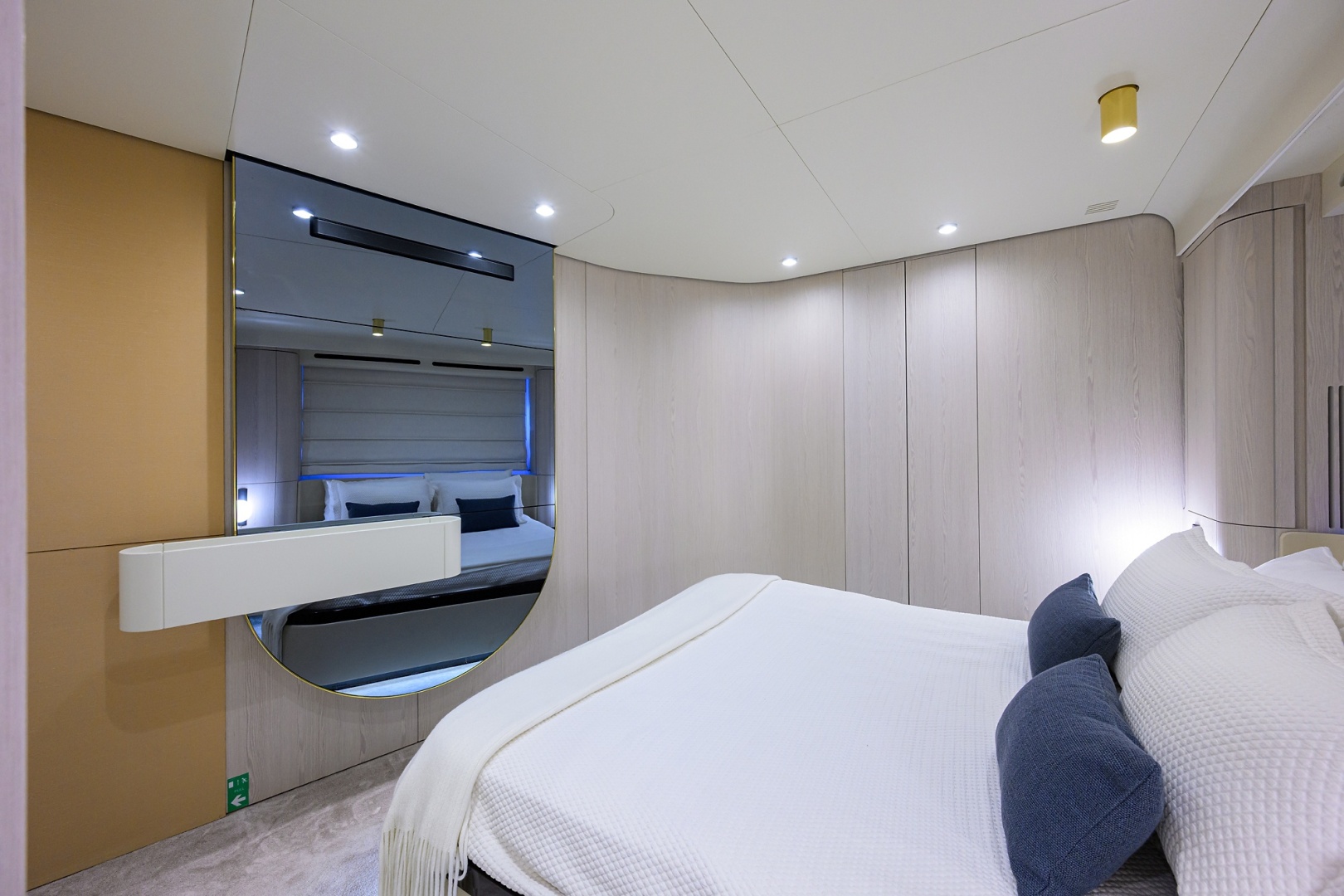 Azimut-Fly 78 2024-DT78 Aventura-Florida-United States-Azimut 78  DT78  Forward Stateroom-6001882 | Thumbnail