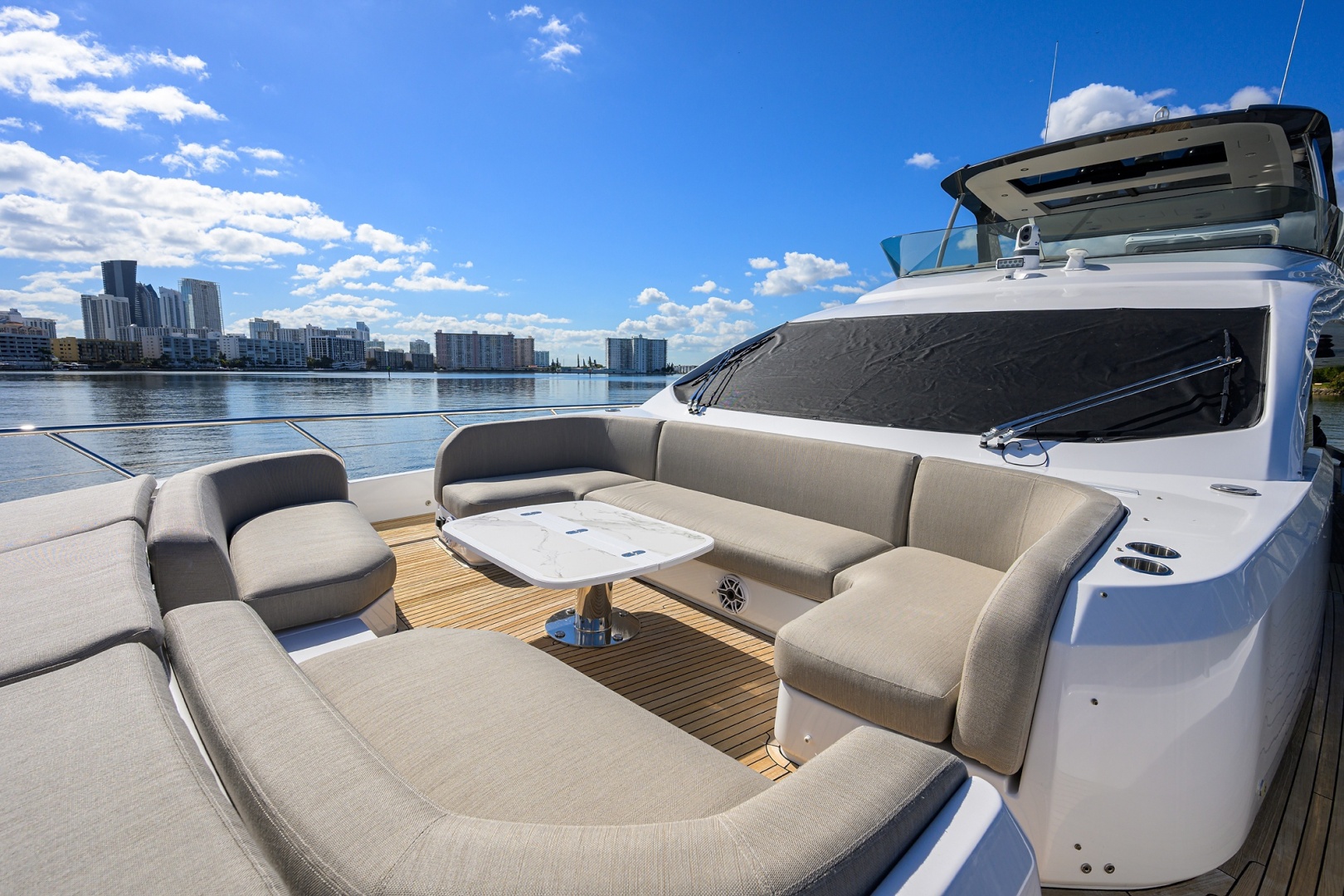 Azimut-Fly 78 2024-DT78 Aventura-Florida-United States-Azimut 78  DT78  Bow Seating-6001823 | Thumbnail
