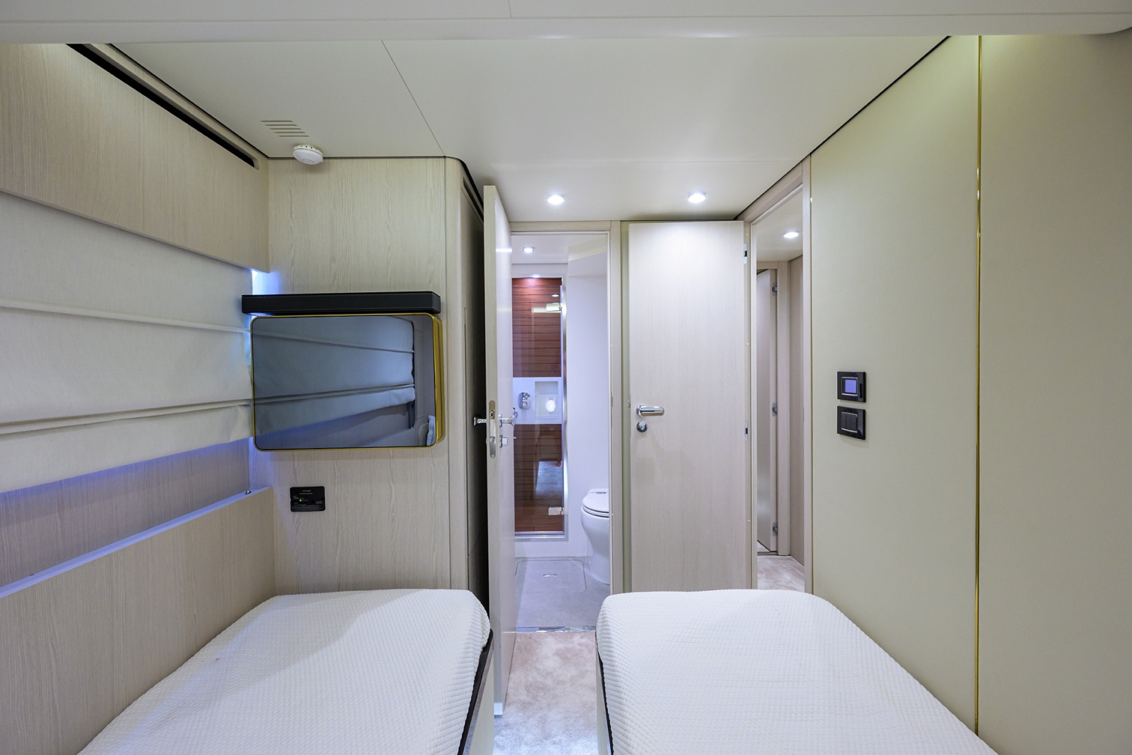 Azimut-Fly 78 2024-DT78 Aventura-Florida-United States-Azimut 78  DT78  Guest Stateroom-6001921 | Thumbnail