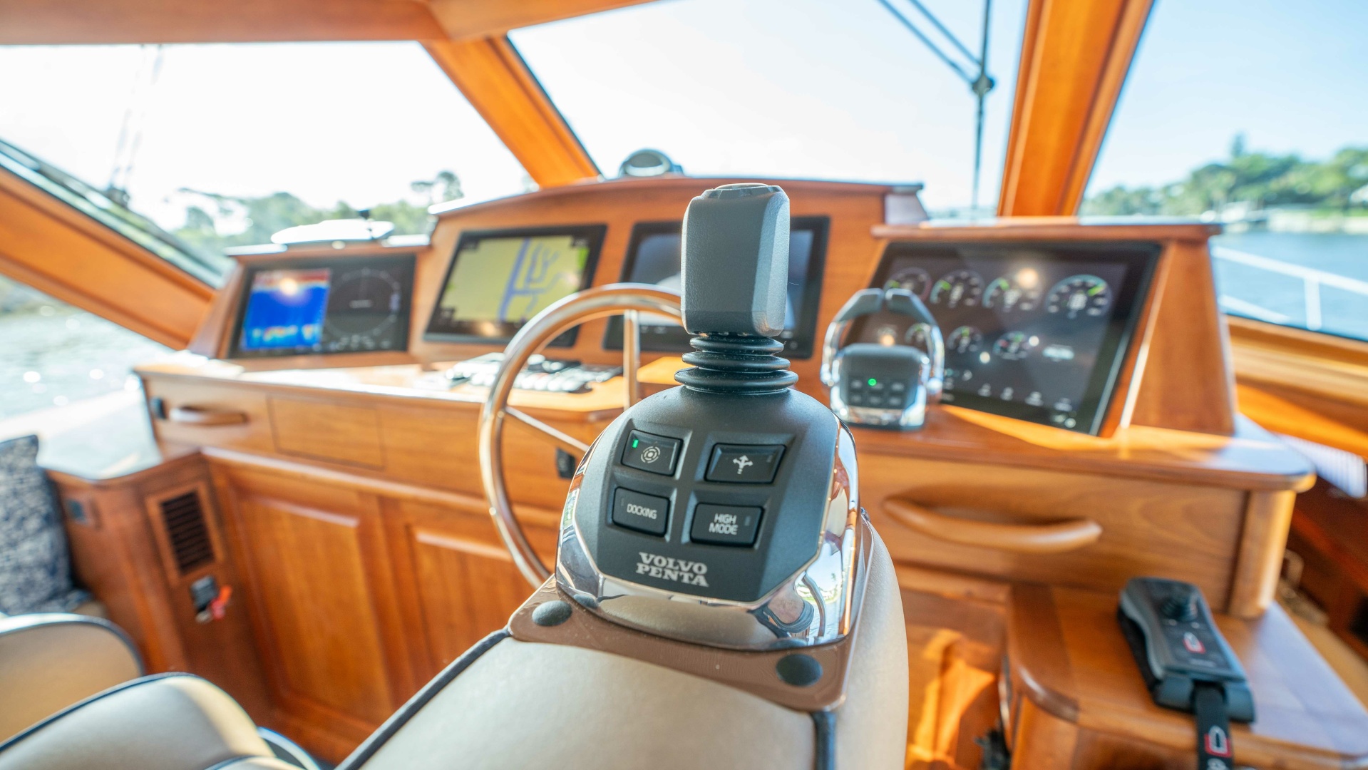 Sabre-66 Dirigo 2018-SANDCRAB North Palm Beach -Florida-United States-6005957 | Thumbnail