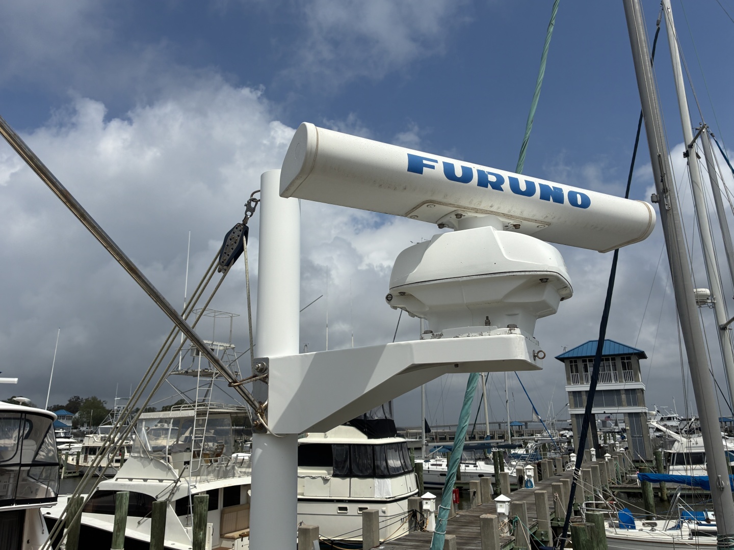Duffy-35 Flybridge 1989-Kreweboat Bay St. Louis-Mississippi-United States-1989 Duffy 35 Flybridge  Radar-6009622 | Thumbnail