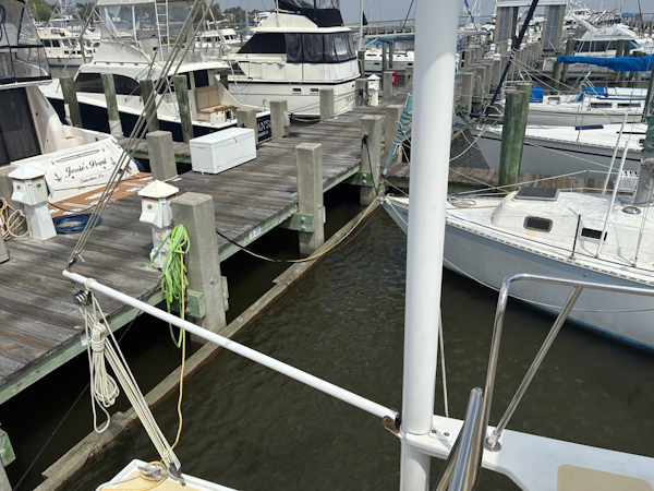Duffy-35 Flybridge 1989-Kreweboat Bay St. Louis-Mississippi-United States-1989 Duffy 35 Flybridge  Lifting-6009627