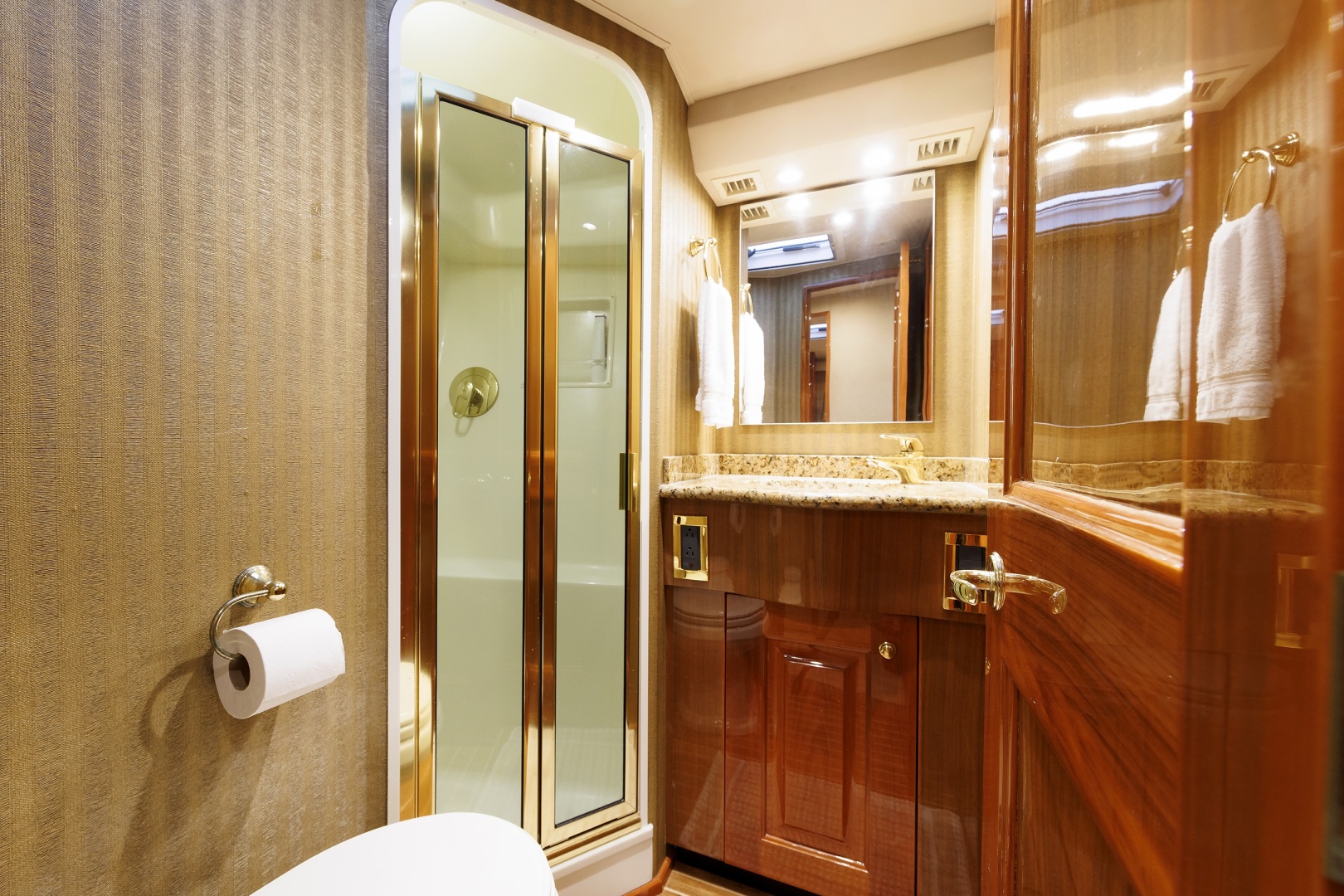 Viking-61 Convertible 2005-YOLO Westbrook-Connecticut-United States-Viking 61 YOLO  Head-6006631 | Thumbnail