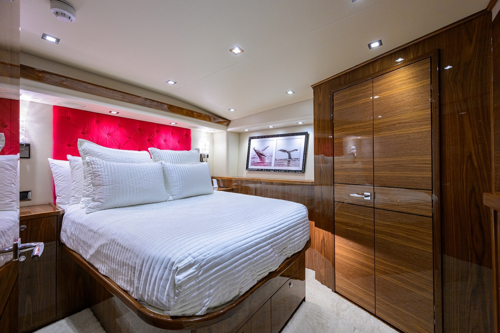 Viking-80 Skybridge 2023-MERCEDES Cabo San Lucas-Mexico-Viking 80 MERCEDES  Port Guest Stateroom-6008701 | Thumbnail