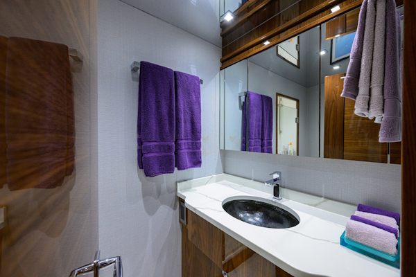 Viking-80 Skybridge 2023-MERCEDES Cabo San Lucas-Mexico-Viking 80 MERCEDES  Forward Guest Head-6008693