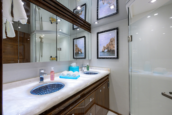 Viking-80 Skybridge 2023-MERCEDES Cabo San Lucas-Mexico-Viking 80 MERCEDES  Master Head-6008689