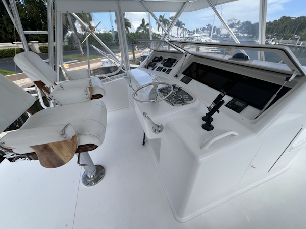 Viking-52 Convertible 2003-LET IT RAIN Bridgeport-Connecticut-United States-Viking 52 LET IT RAIN  Cockpit-6046061