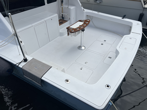 Viking-52 Convertible 2003-LET IT RAIN Bridgeport-Connecticut-United States-Viking 52 LET IT RAIN  Cockpit-6046054