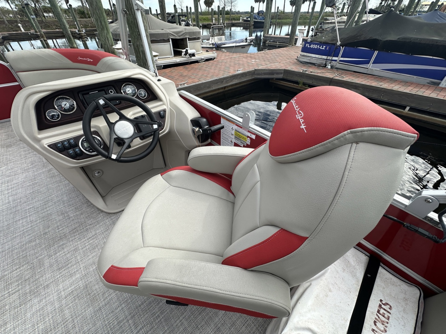 South Bay-LE Series Tri Hull 2022-Big Red Kissimmee-Florida-United States-6010025 | Thumbnail