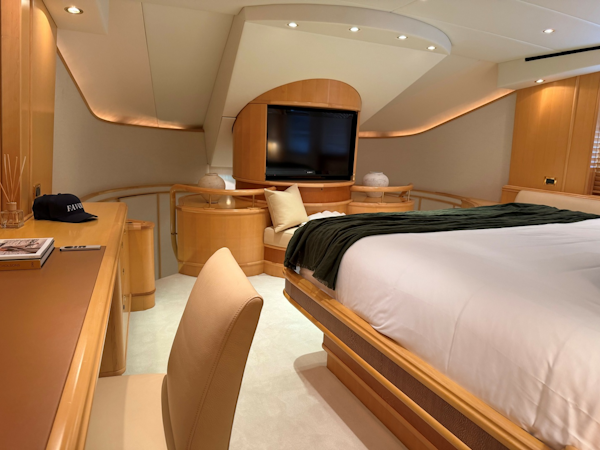 Crescent 2000-FAVOR Newport-Rhode Island-United States-6493972