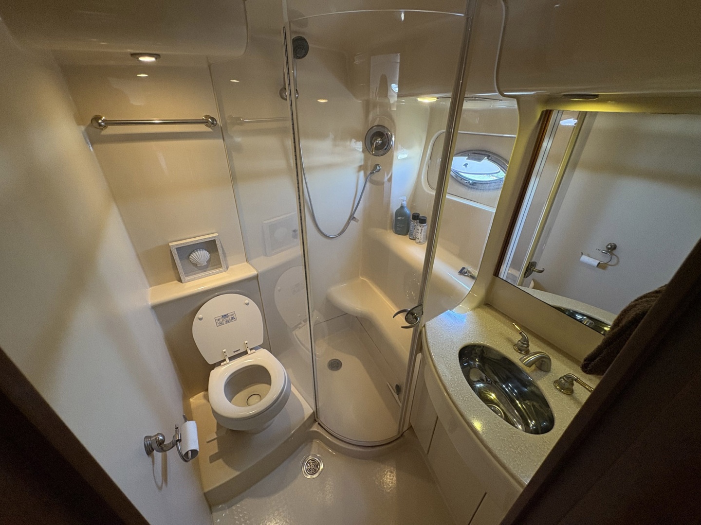 Meridian-411 Sedan 2005-Solitude Hilton Head-South Carolina-United States-6013090 | Thumbnail