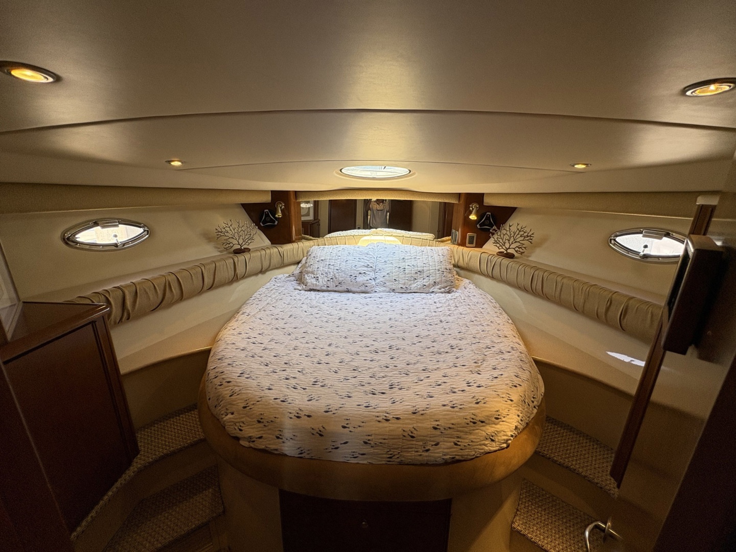 Meridian-411 Sedan 2005-Solitude Hilton Head-South Carolina-United States-6013089 | Thumbnail