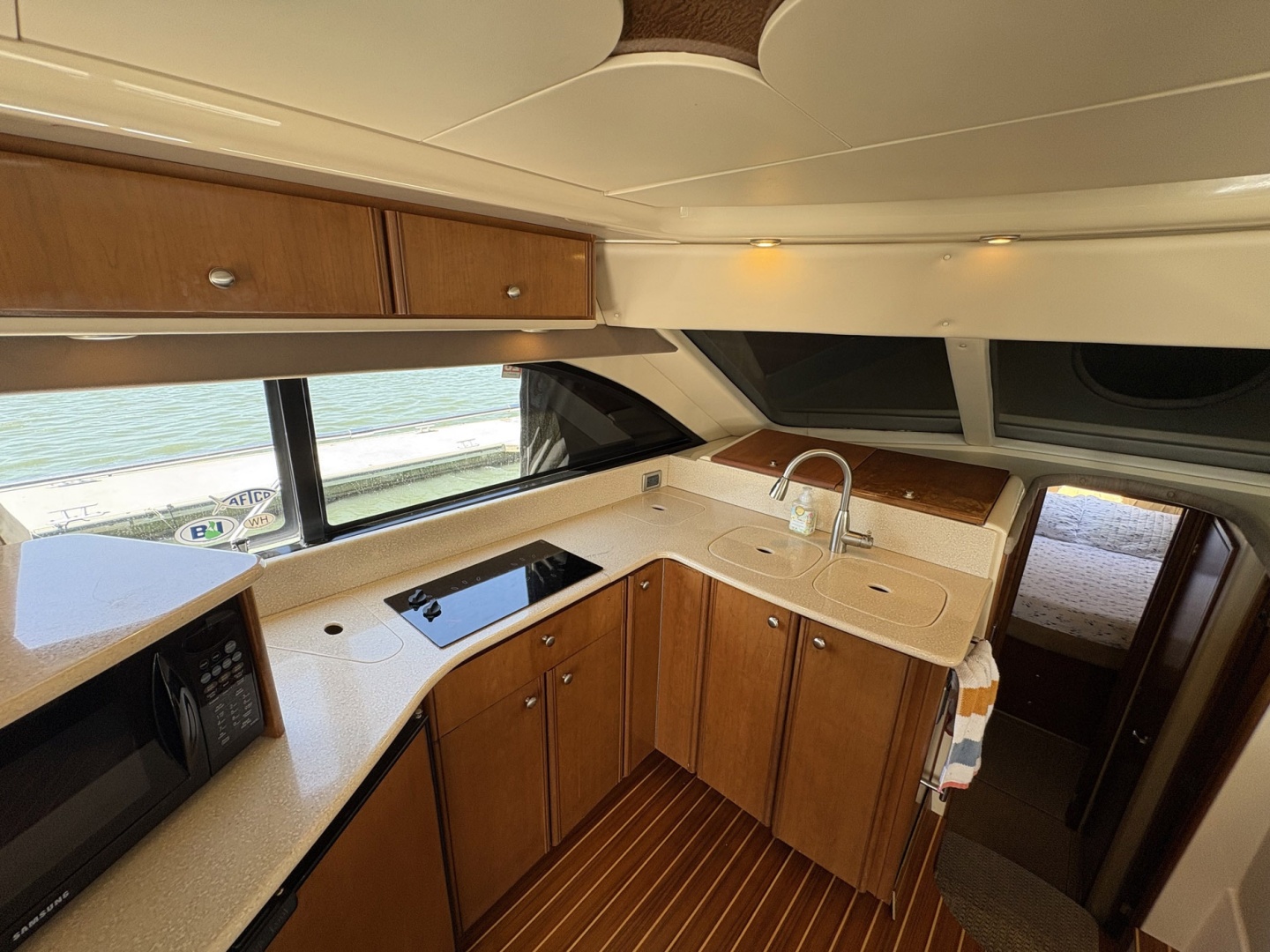 Meridian-411 Sedan 2005-Solitude Hilton Head-South Carolina-United States-6013082 | Thumbnail