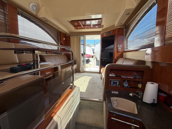 Sea Ray-Sedan Bridge 2007 -Essex-Maryland-United States-6017277
