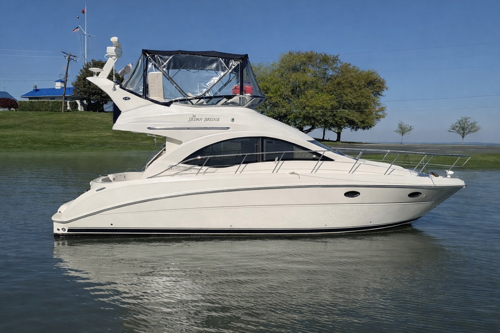 Sea Ray-Sedan Bridge 2007 -Essex-Maryland-United States-6050339 | Thumbnail