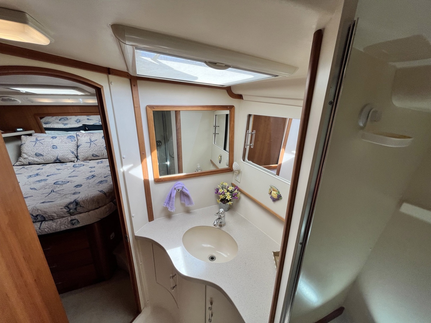 Luhrs-40 Convertible 2003-CATCHER Essex-Maryland-United States-6019172 | Thumbnail