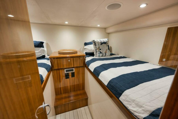 Viking-42 Open 2015-GAMECHANGER Jupiter-Florida-United States-Viking 42 GAMECHANGER  Guest Stateroom-6019441