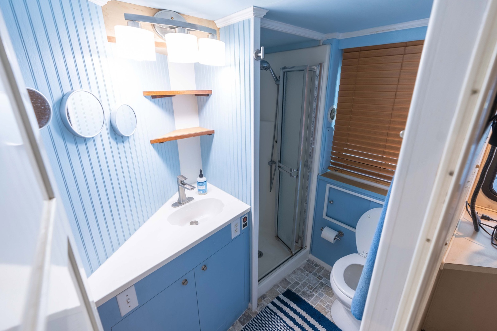 Harbor Master-520 Coastal 2001-CYCLING TIDES Charleston-South Carolina-United States-6021588 | Thumbnail