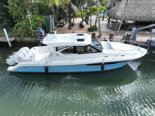 Pursuit 2024 -Miami-Florida-United States-6022474