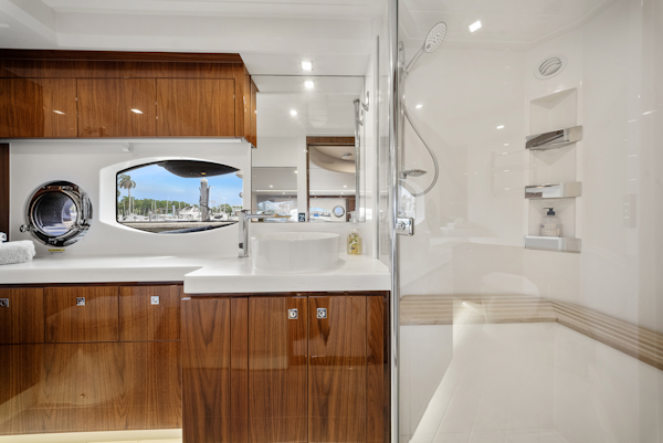 Riviera-6000 SPORT YACHT 2024 -Miami-Florida-United States-6024321