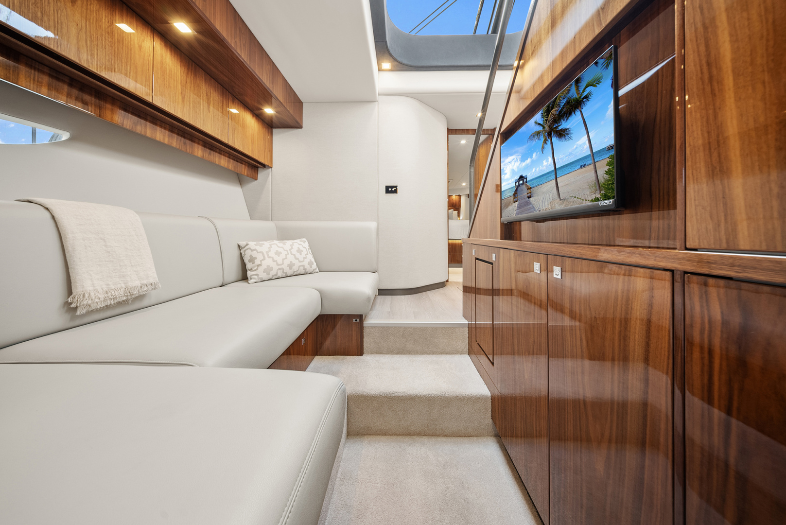 Riviera-6000 SPORT YACHT 2024 -Miami-Florida-United States-6024313 | Thumbnail