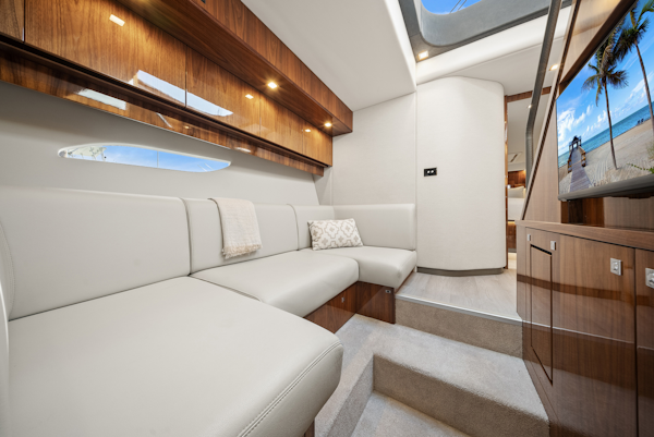 Riviera-6000 SPORT YACHT 2024 -Miami-Florida-United States-6024314