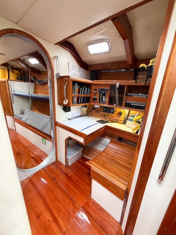 Custom 1998-Silver Bullet New Bern-North Carolina-United States-Navigation Station-6071605