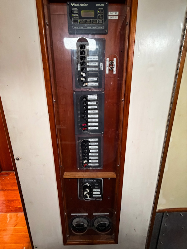 Custom 1998-Silver Bullet New Bern-North Carolina-United States-DC/AC breaker panel-6071583