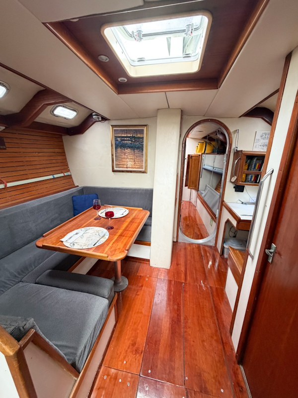Custom 1998-Silver Bullet New Bern-North Carolina-United States-Salon looking forward-6066254