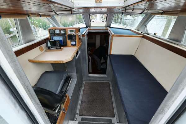Custom 1998-Silver Bullet New Bern-North Carolina-United States-Pilothouse from cockpit-6071606
