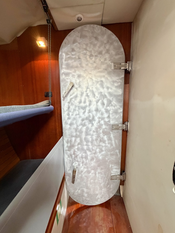 Custom 1998-Silver Bullet New Bern-North Carolina-United States-Watertight door -6071627