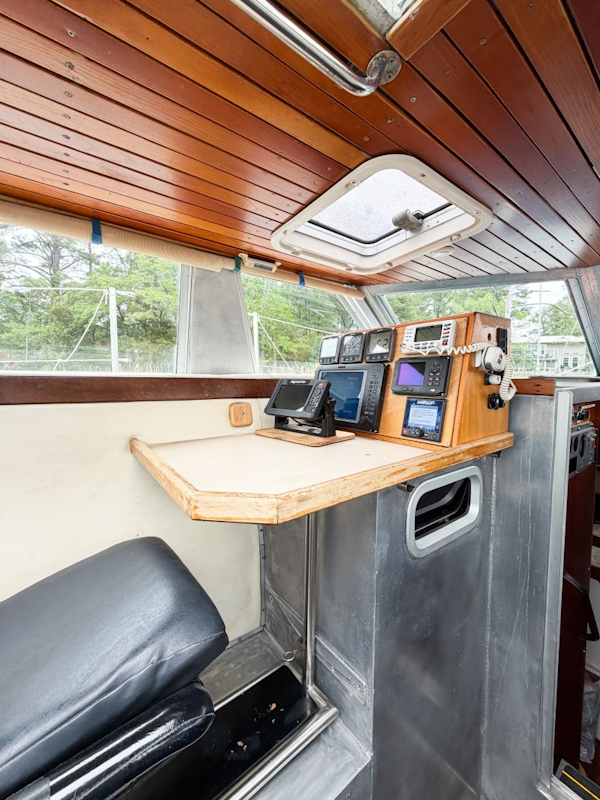 Custom 1998-Silver Bullet New Bern-North Carolina-United States-Pilothouse nav station-6071609