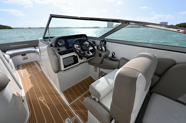Crownline-Eclipse E 305 XS 2020 -North Miami-Florida-United States-Helm Station with Electronics-6024942