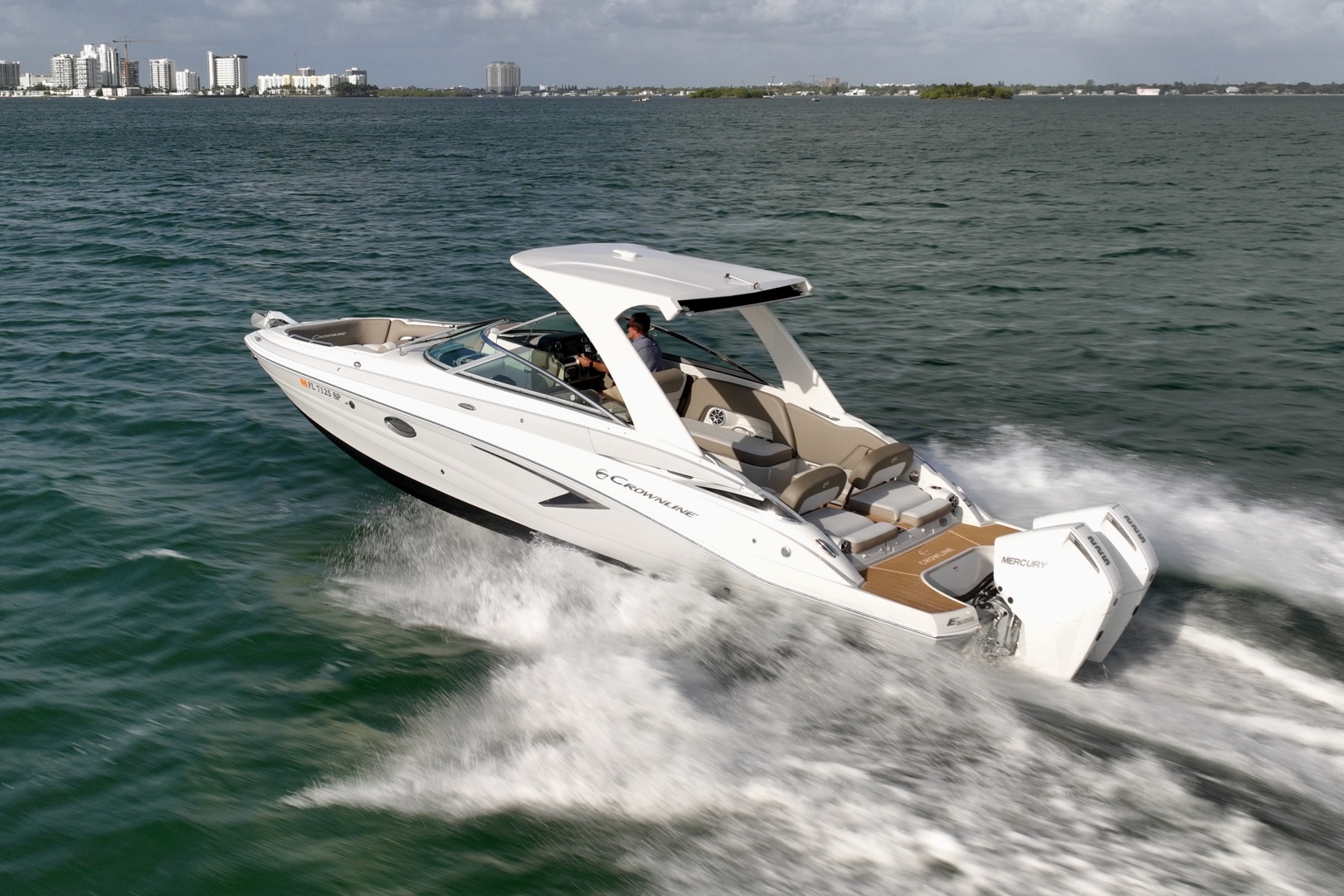 Crownline-Eclipse E 305 XS 2020 -North Miami-Florida-United States-Running Shot  Starboard Quarter-6024931 | Thumbnail