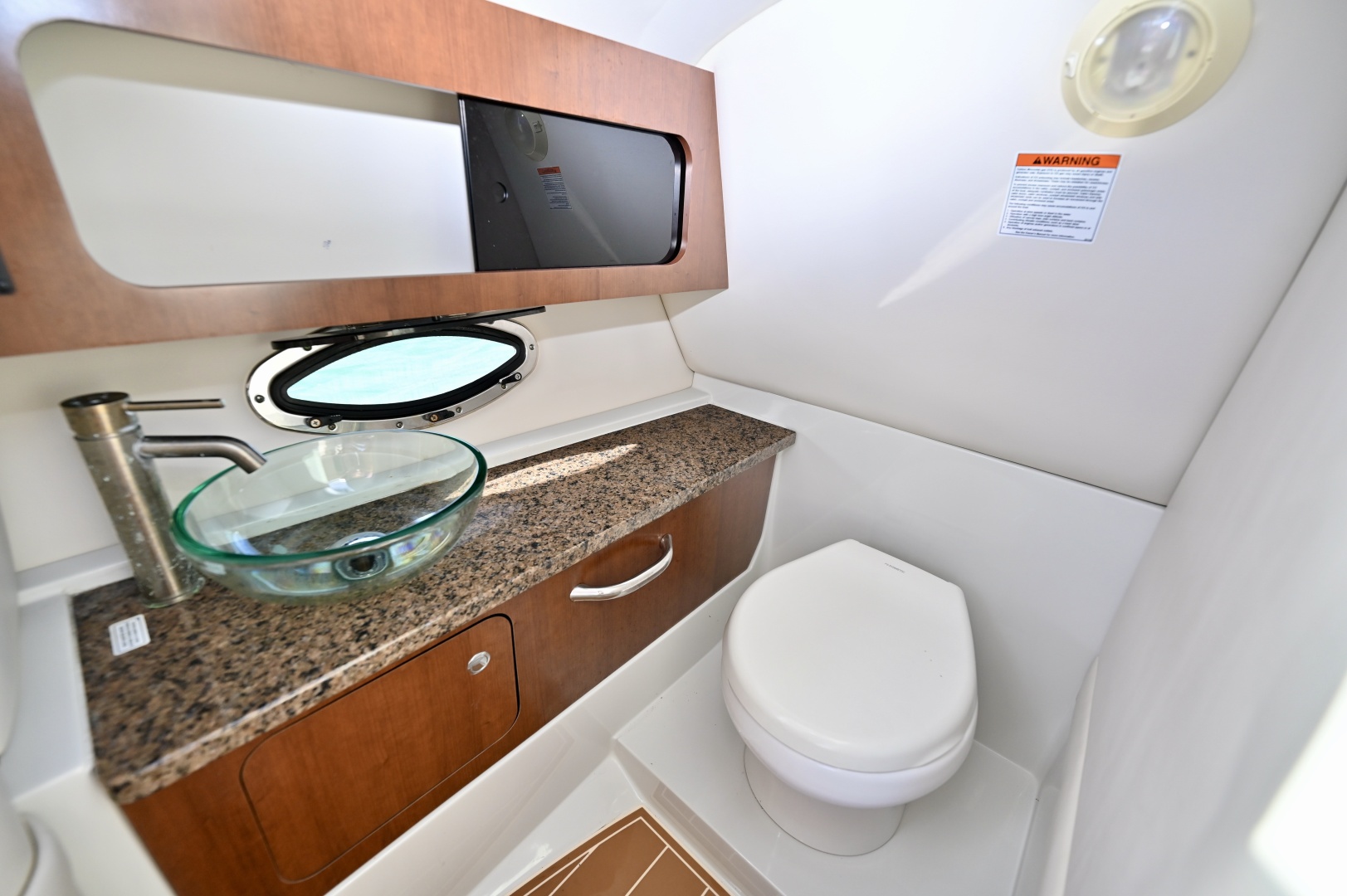 Crownline-Eclipse E 305 XS 2020 -North Miami-Florida-United States-Enclosed Head Compartment-6024946 | Thumbnail
