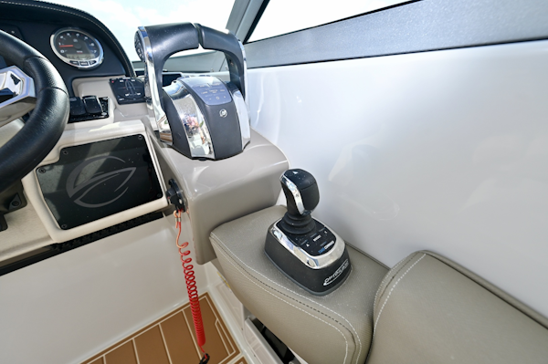 Crownline-Eclipse E 305 XS 2020 -North Miami-Florida-United States-Mercury DTS Throttle Controls-6024944