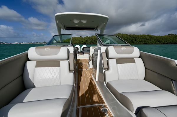 Crownline-Eclipse E 305 XS 2020 -North Miami-Florida-United States-Cockpit Seating Looking Aft-6024950