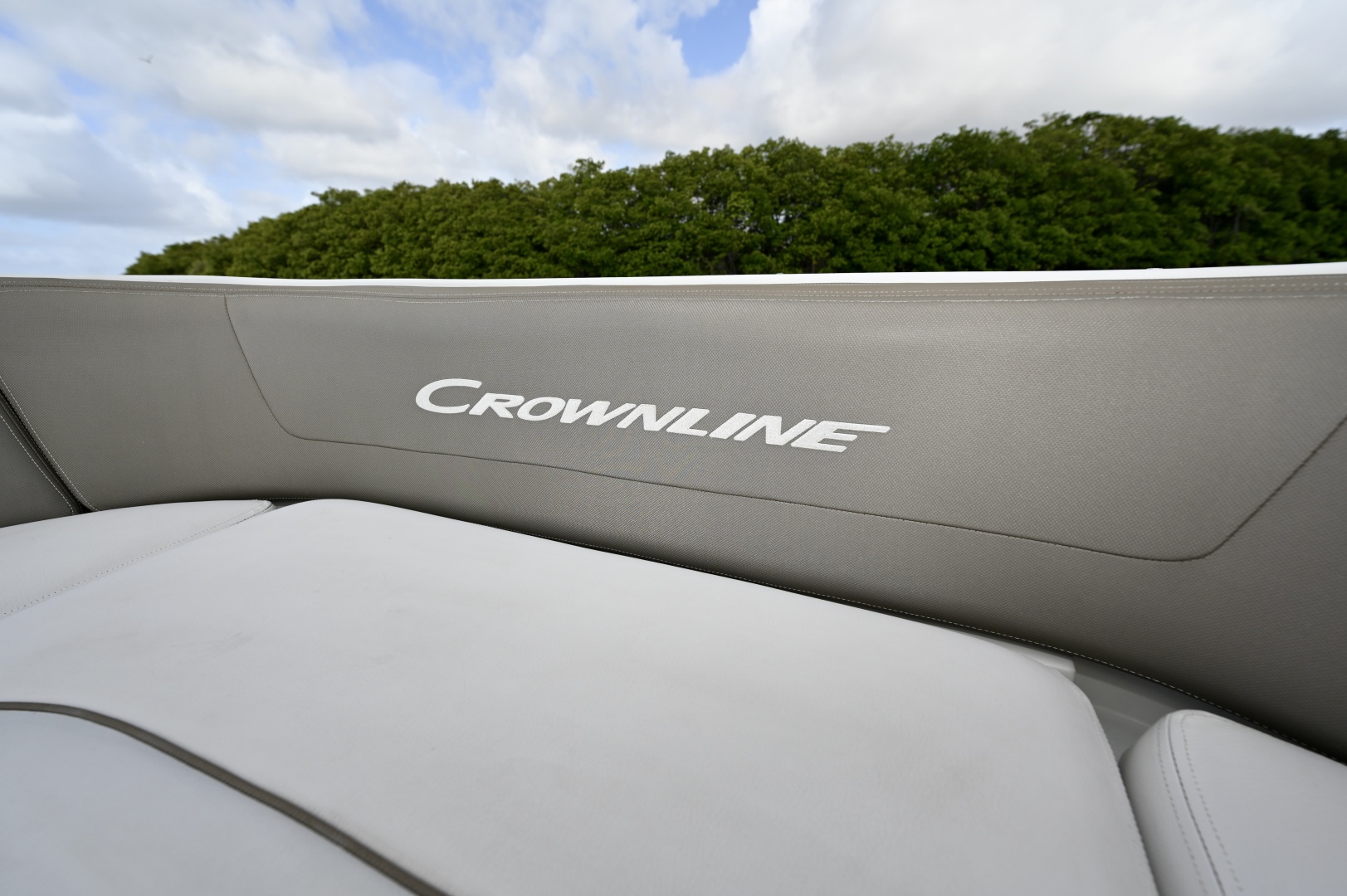 Crownline-Eclipse E 305 XS 2020 -North Miami-Florida-United States-Bow Cushion with Crownline Logo-6024948 | Thumbnail