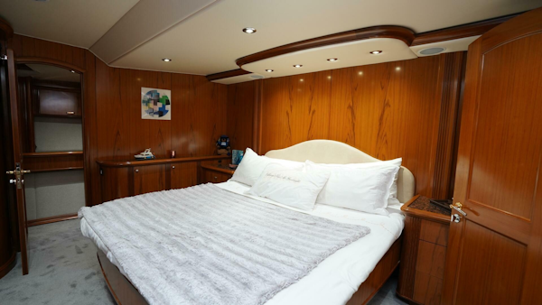 Sea Force IX-Enclosed Flybridge 2005-REEL DEAL  Miami Beach-Florida-United States-6028707