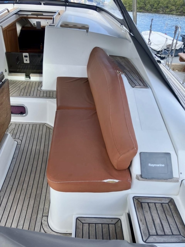 Wauquiez-Pilot Saloon 55 2011 -Newport-Rhode Island-United States-6030960